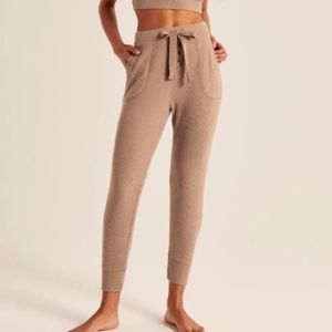 Abercrombie and Fitch lounge set of 3